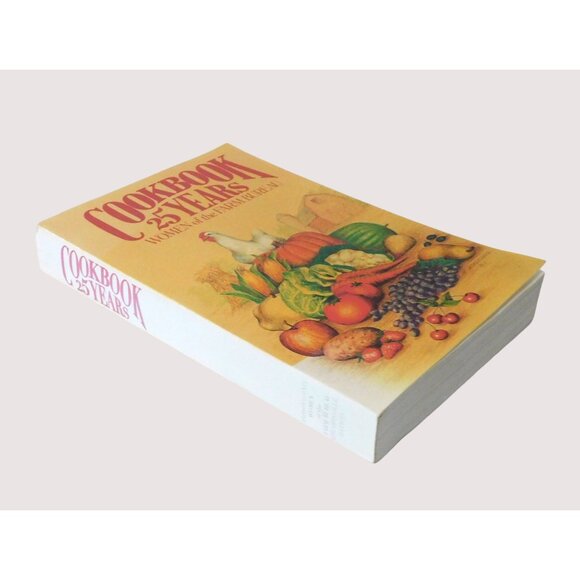 Cookbook 25 Years Women of Farm Bureau 2002 Country Cooking Illinois Trade PB - Picture 3 of 10
